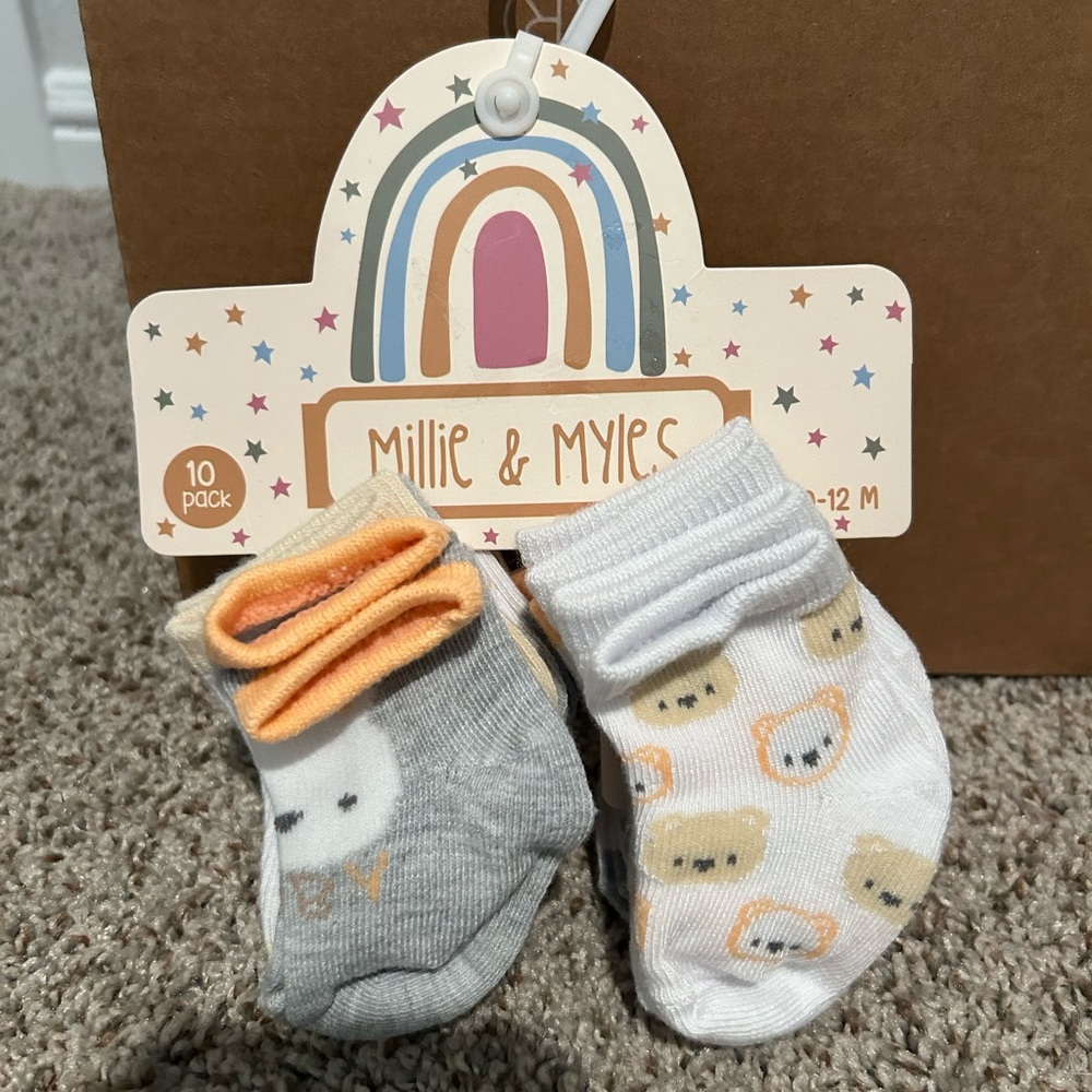 Baby socks 0-12 months